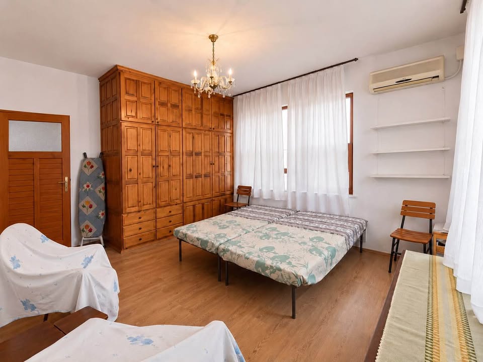🏡 ALANYA TOSMUR’DA SATILIK 2+1 AYRI MUTFAK DAİRE 📍 Konum: Alanya / Tosmur 🔹 2+1 Ayrı Mutfak 🔹